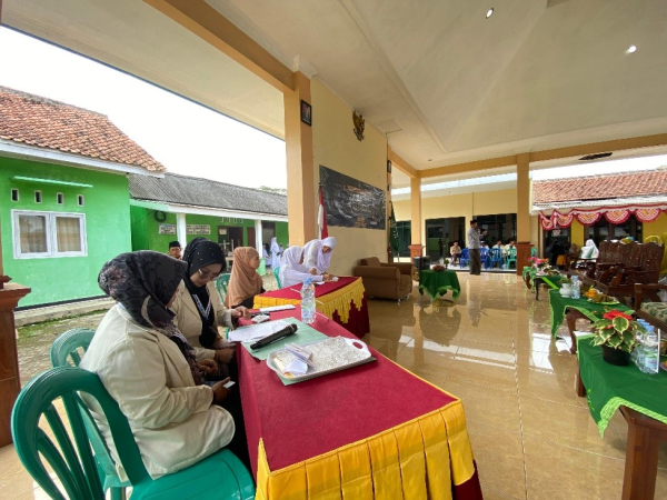 Santunan Anak Yatim, Stanting, dan kaum Dhua’fa Muslimat NU Ranting Bajing, Dalam Rangka Memperingati Tahun Baru Hijriyah 1446 H