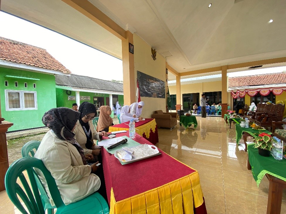 Santunan Anak Yatim, Stanting, dan kaum Dhua’fa Muslimat NU Ranting Bajing, Dalam Rangka Memperingati Tahun Baru Hijriyah 1446 H